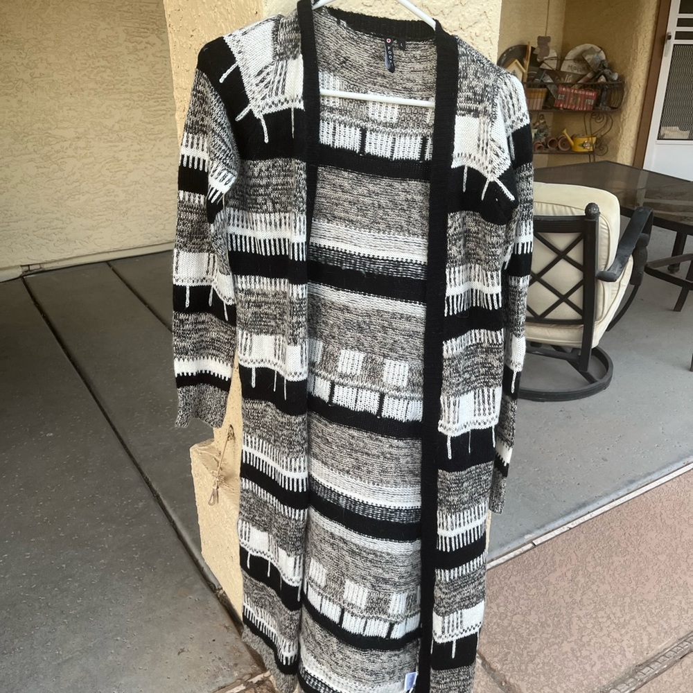 Poof! Cardigan L